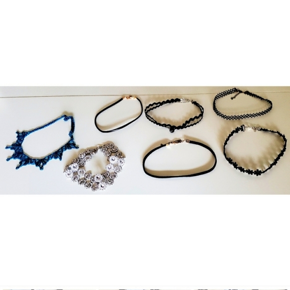 7 chokers, black, knit, beaded and more - Picture 6 of 6